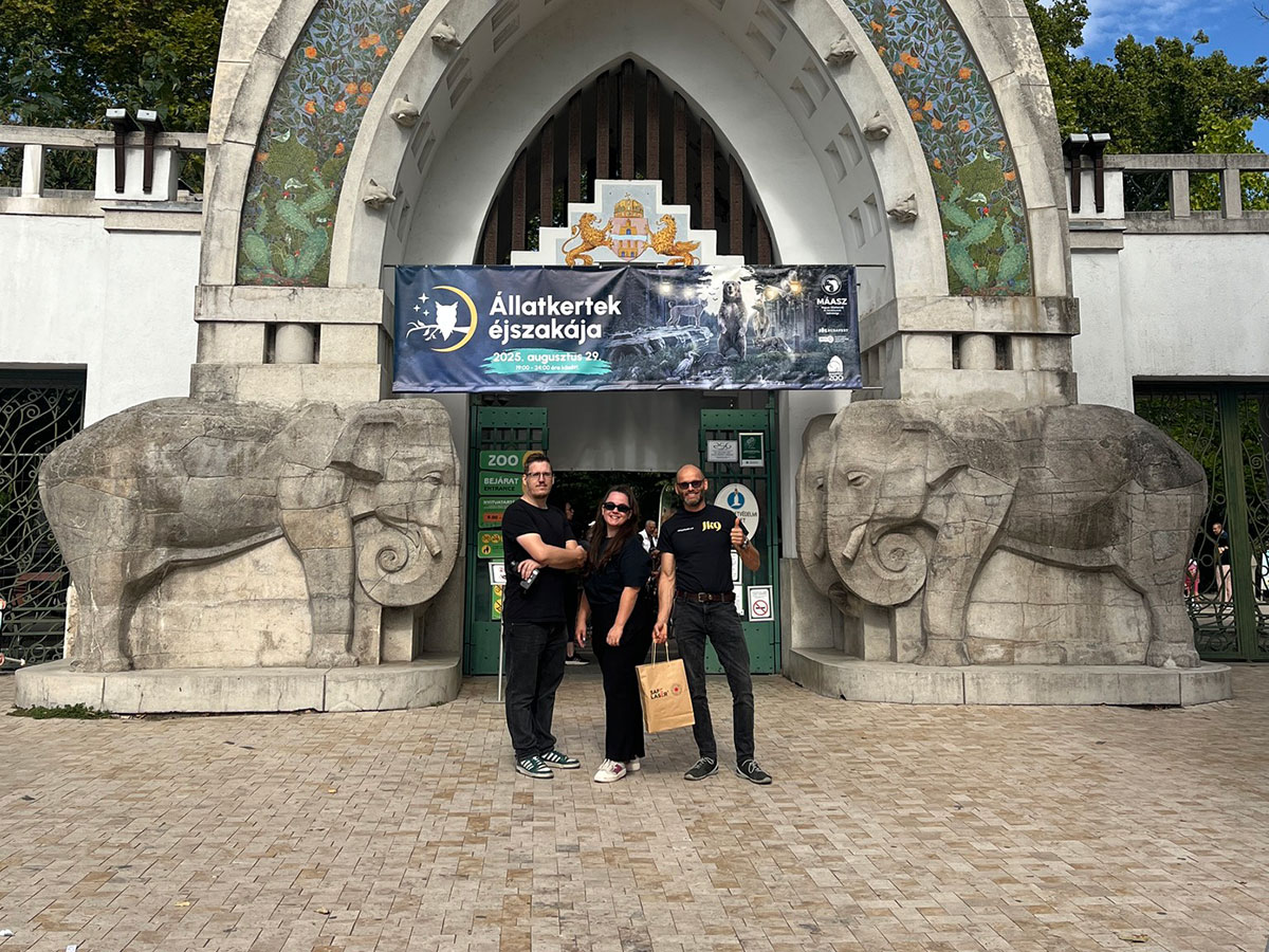 The First Day of the JK9 Pet Laser Team at the Budapest Zoo